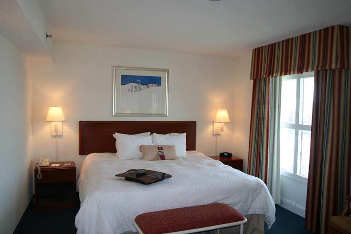 Hampton Inn Myrtle Beach Broadway At The Beach Номер фото