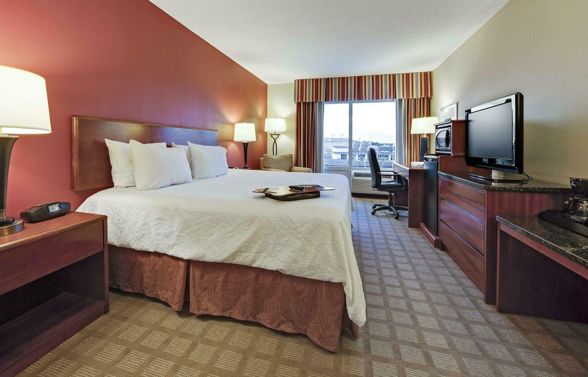 Hampton Inn Myrtle Beach Broadway At The Beach Экстерьер фото